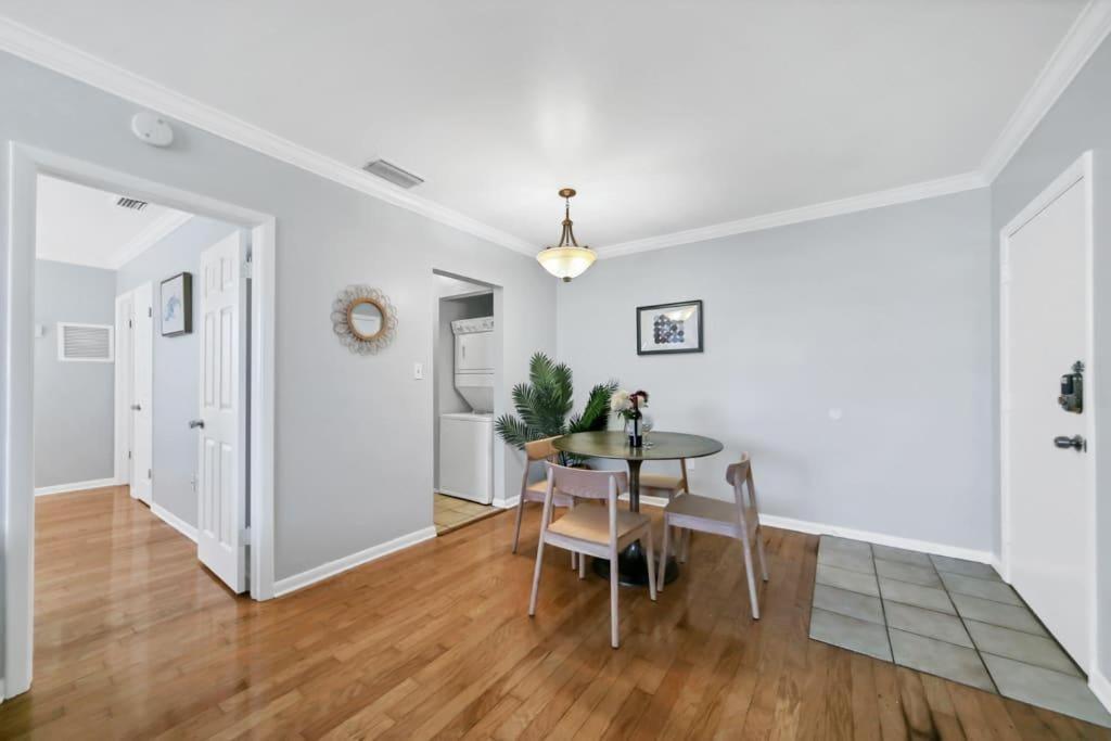 Designed And Well Located Chic 1Br With Parking Apartment Тампа Екстериор снимка